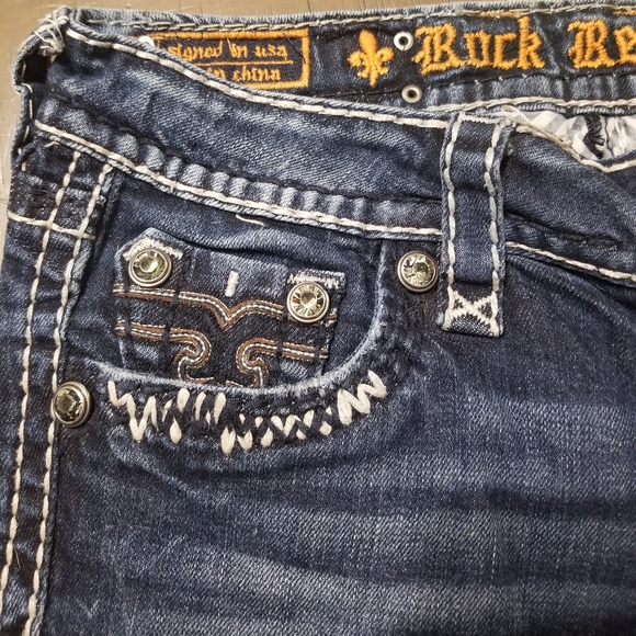 Rock Revival Jeans - Picture 3 of 4